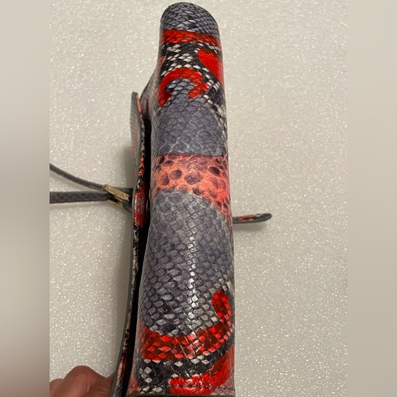 Tory Burch Multicolor Python Embossed Leather Crossbody Bag MSRP $600 - Picture 9 of 9